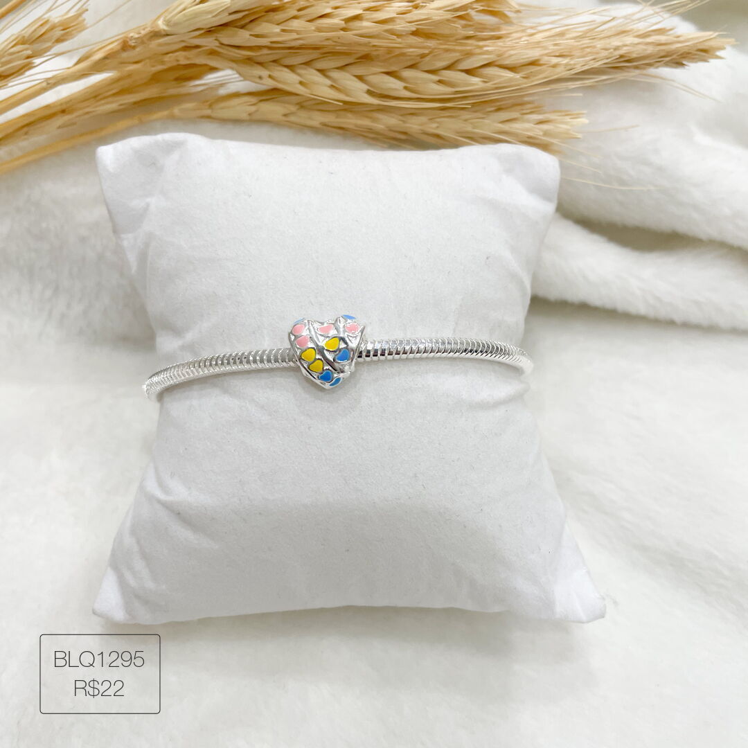 Berloque Coração c/ Mini Corações Rainbow Passador Esmaltado Prateado